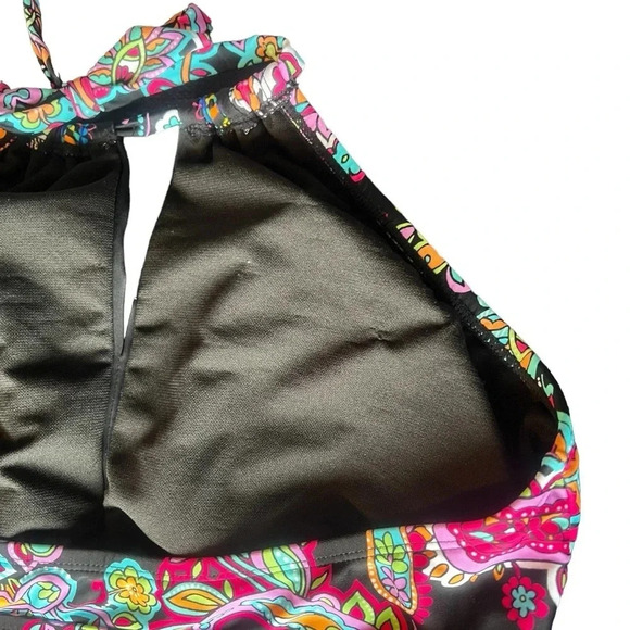 Ocean Avenue Tankini Top, split front with halter tie and open back size medium - Picture 4 of 6